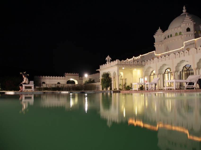 פושקאר Gulaab Niwaas Palace מראה חיצוני תמונה